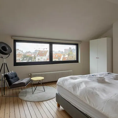 Vakantiehuis Spacious Belle Epoque House With Free Parking Oostende