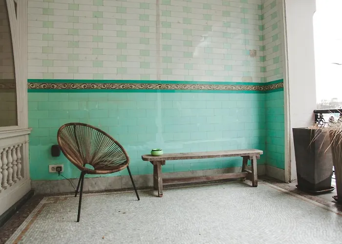 Ferienhaus Spacious Belle Epoque House With Free Parking