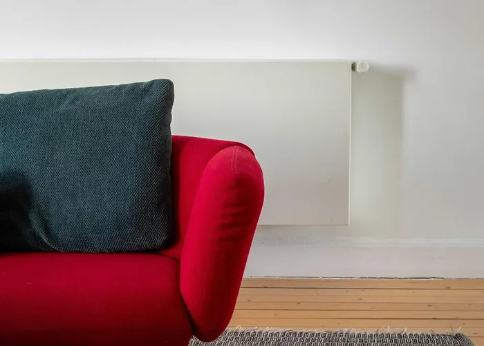 Spacious Belle Epoque House With Free Parking Ferienhaus