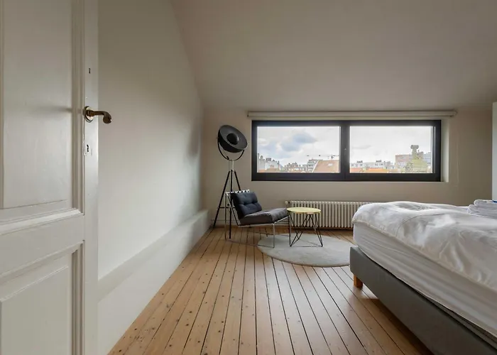 Ferienhaus Spacious Belle Epoque House With Free Parking Ostende