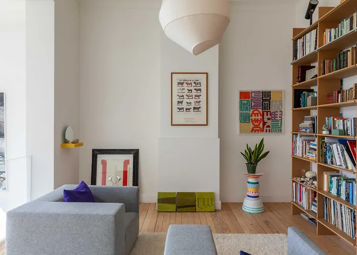 Ferienhaus Spacious Belle Epoque House With Free Parking