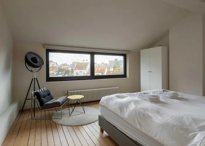 Ferienhaus Spacious Belle Epoque House With Free Parking Ostende