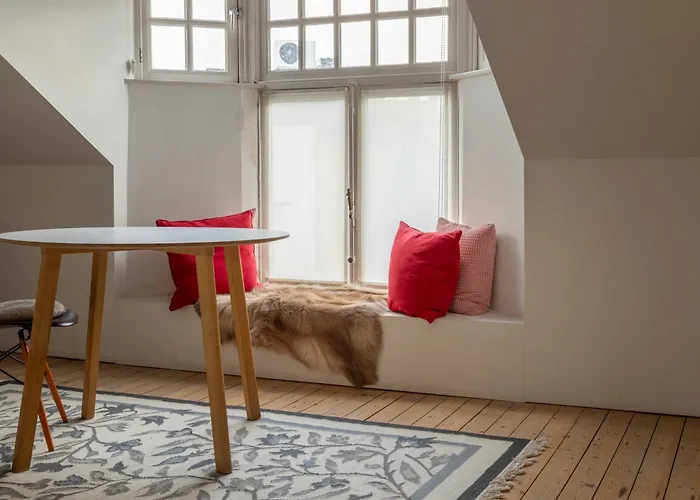 Spacious Belle Epoque House With Free Parking Ostende