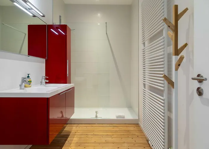 Spacious Belle Epoque House With Free Parking Ferienhaus Ostende