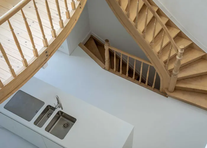 Spacious Belle Epoque House With Free Parking Ferienhaus